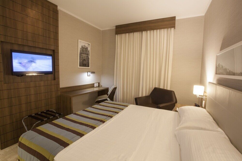 Hotel Agisol Μαρίλια Εξωτερικό φωτογραφία